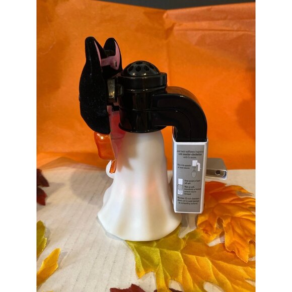 Bath & Body Works Halloween Spooky Kitty Wallflower Plug -Scent Control & Refill - Picture 4 of 9